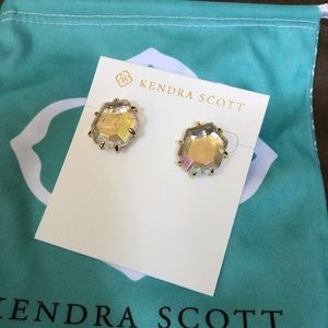 Kendra Scott Morgan Studs EUC